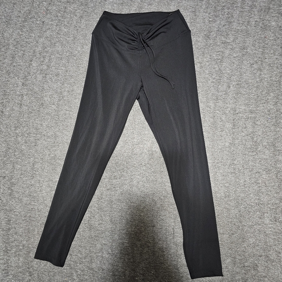PINK Victoria's Secret Pants - PINK Victoria's Secret Active V-Front Ruched Leggings Black Large